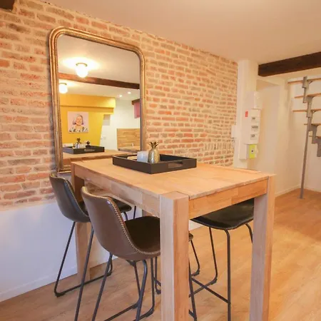 דירה Centre - Nice, Cozy And Functional Ap.